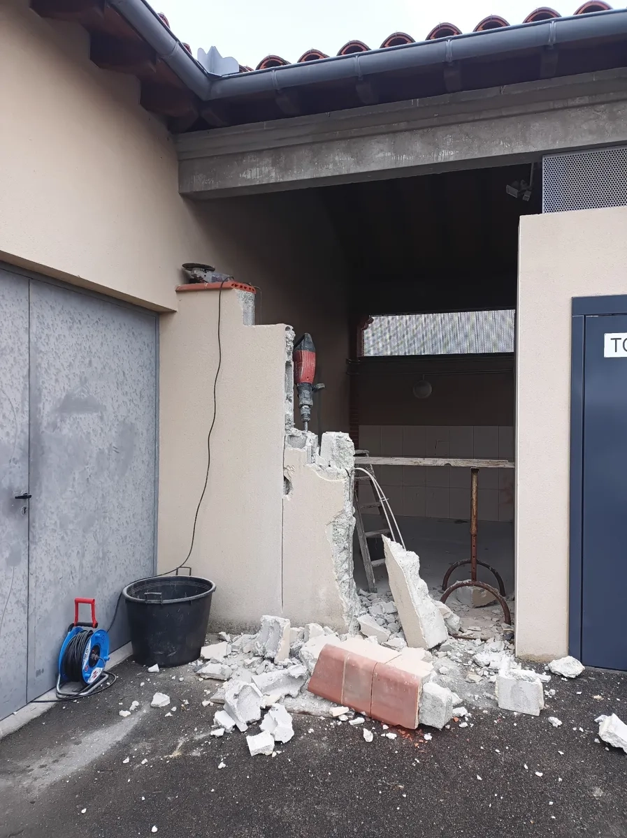 Pourquoi faire appel à Marc Batut pour une ouverture de mur à Mazamet ?
